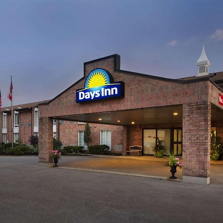 Days Inn By Wyndham בראנטפורד מראה חיצוני תמונה