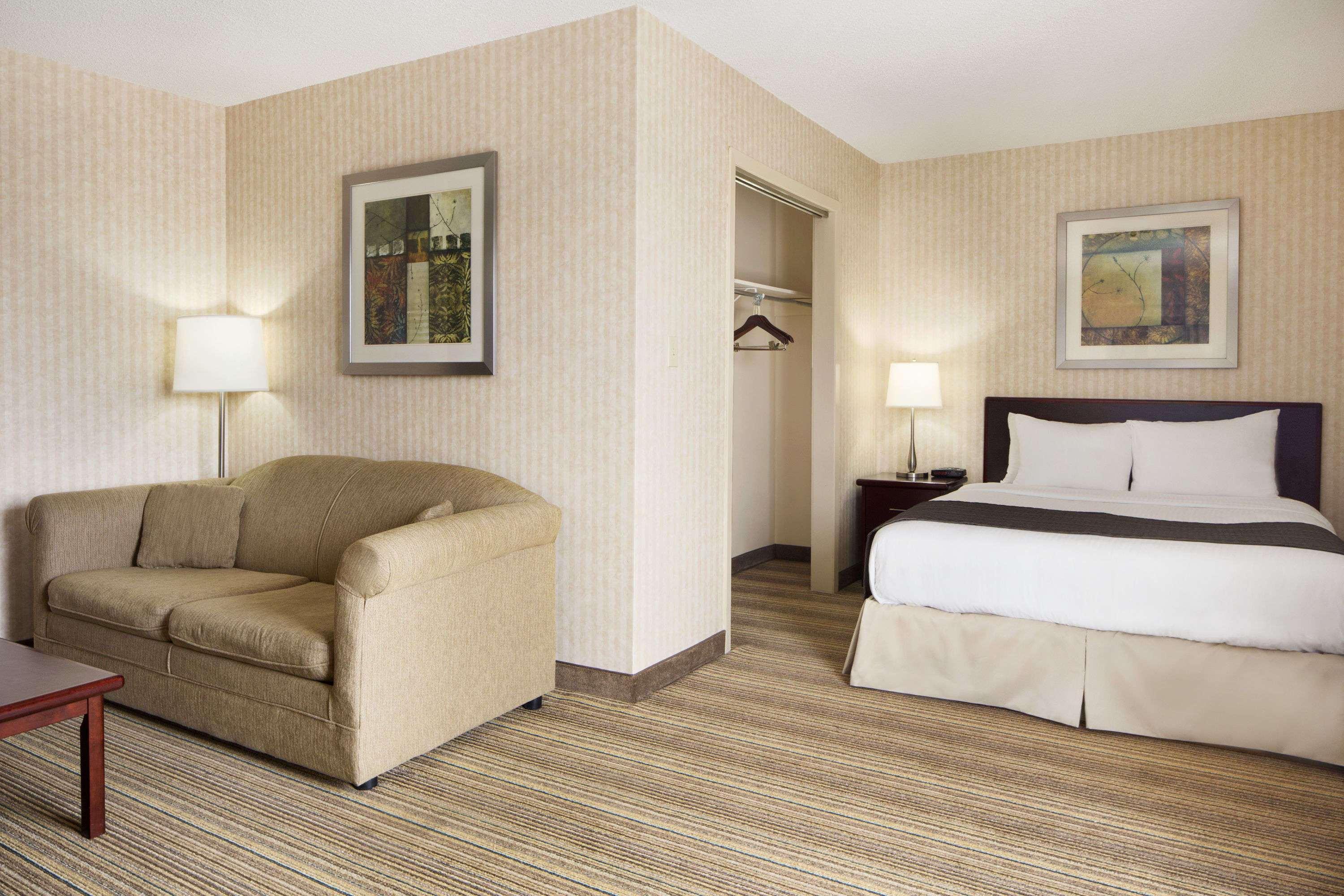 Days Inn By Wyndham בראנטפורד מראה חיצוני תמונה